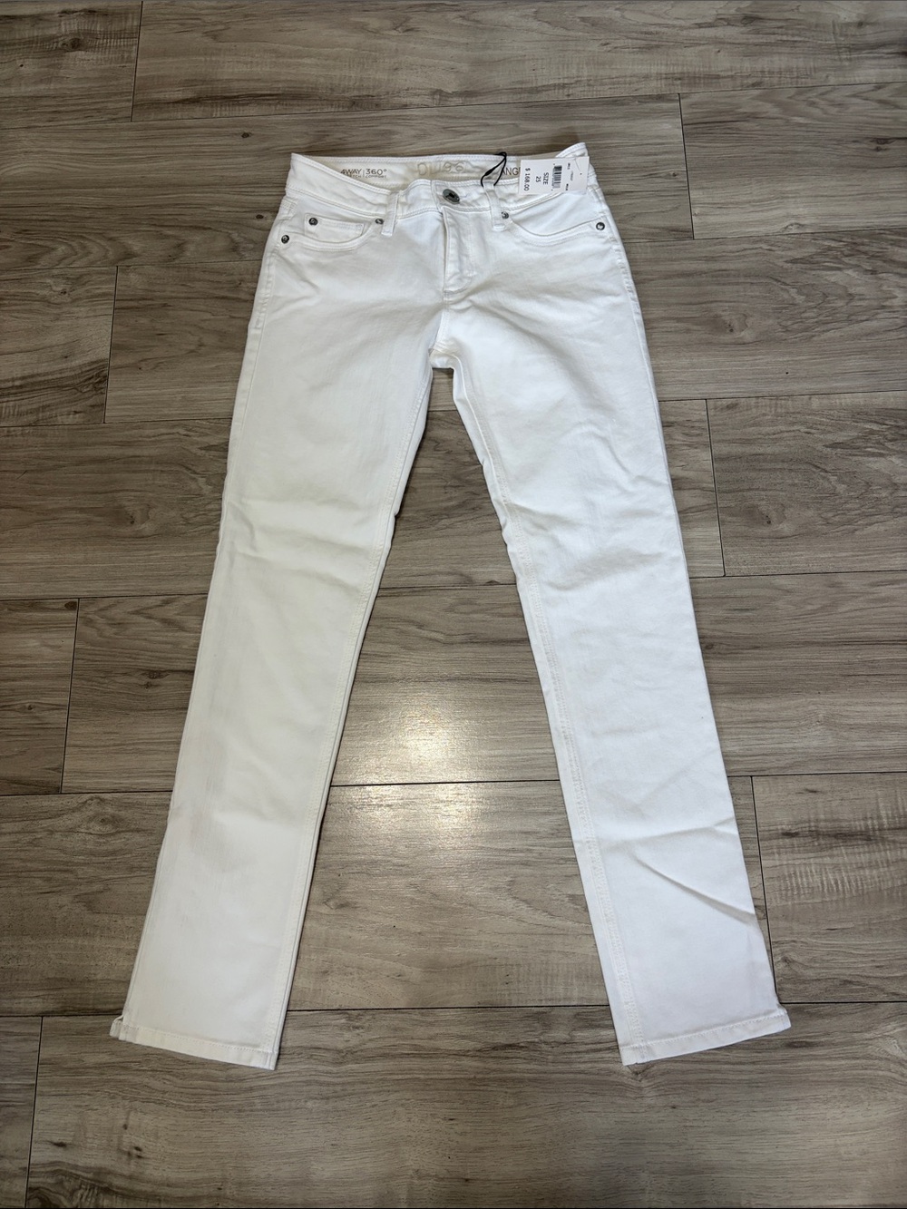 DL1961 White Straight-Leg Jeans